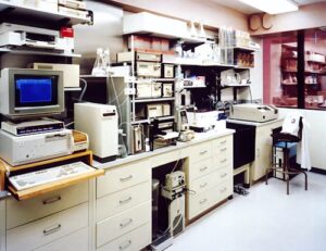 Hospital & Laboratory Supplies